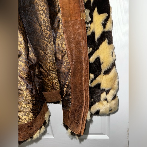 Marc Ecko Industrial faux fur and leather jacket. Size L. Mid length. - Picture 5 of 16